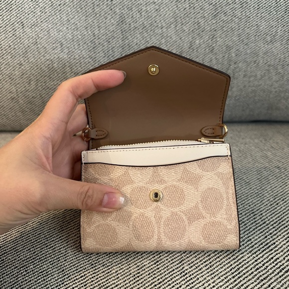 NWT Coach Mini Envelope Wallet With Strap CX162